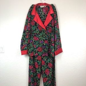 Gold Tag Victoria’s Secret Red/Green Floral Pajama